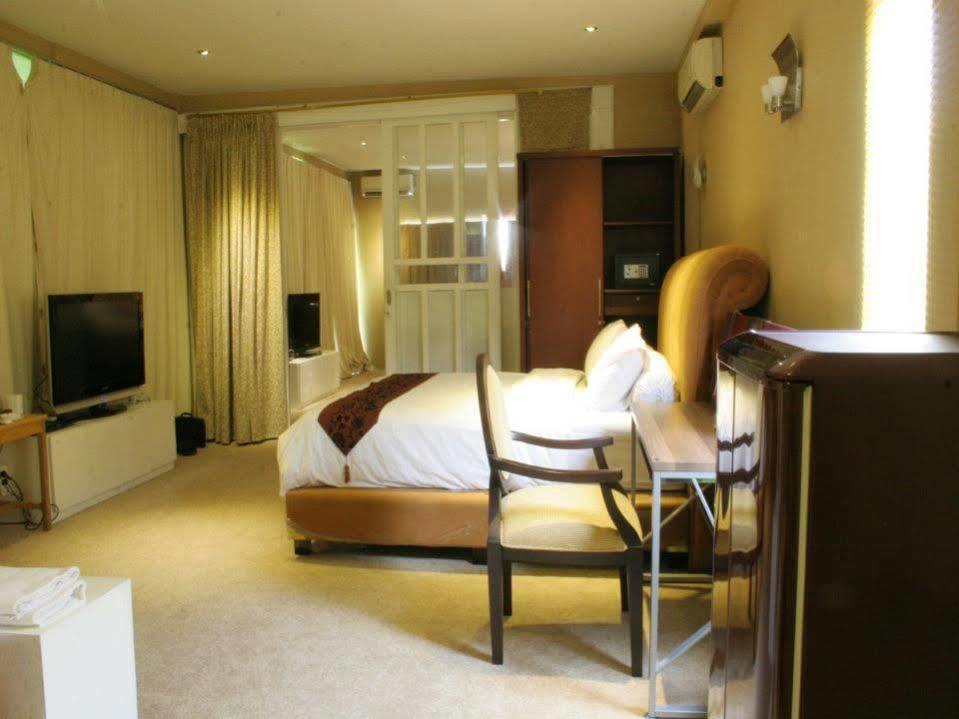Magnolia Hotel Jakarta Luaran gambar